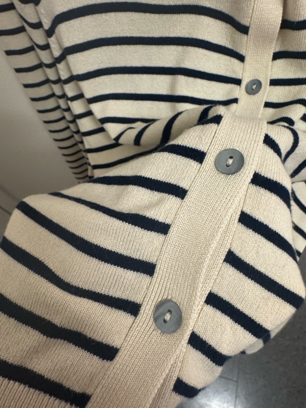 Zara Women's Cream and Tan Cardigan - Picture 3 of 5